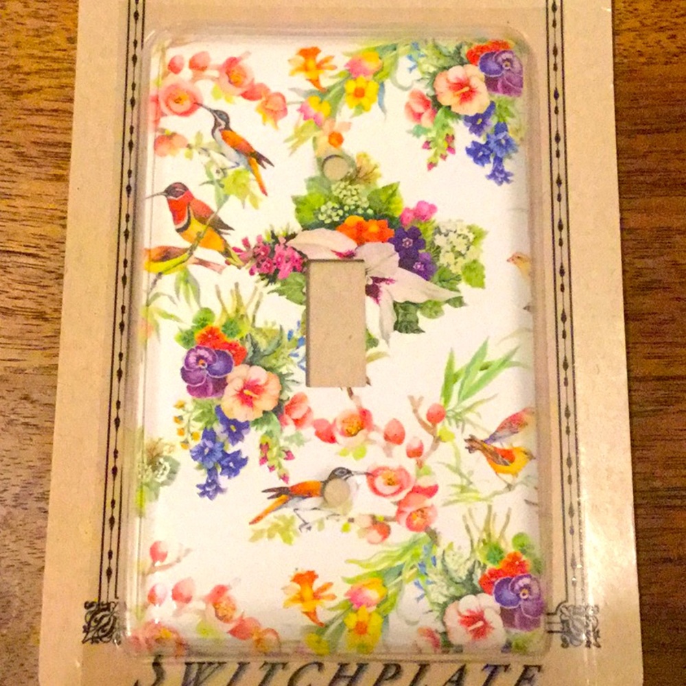 NWT Art Plates Switch Plate